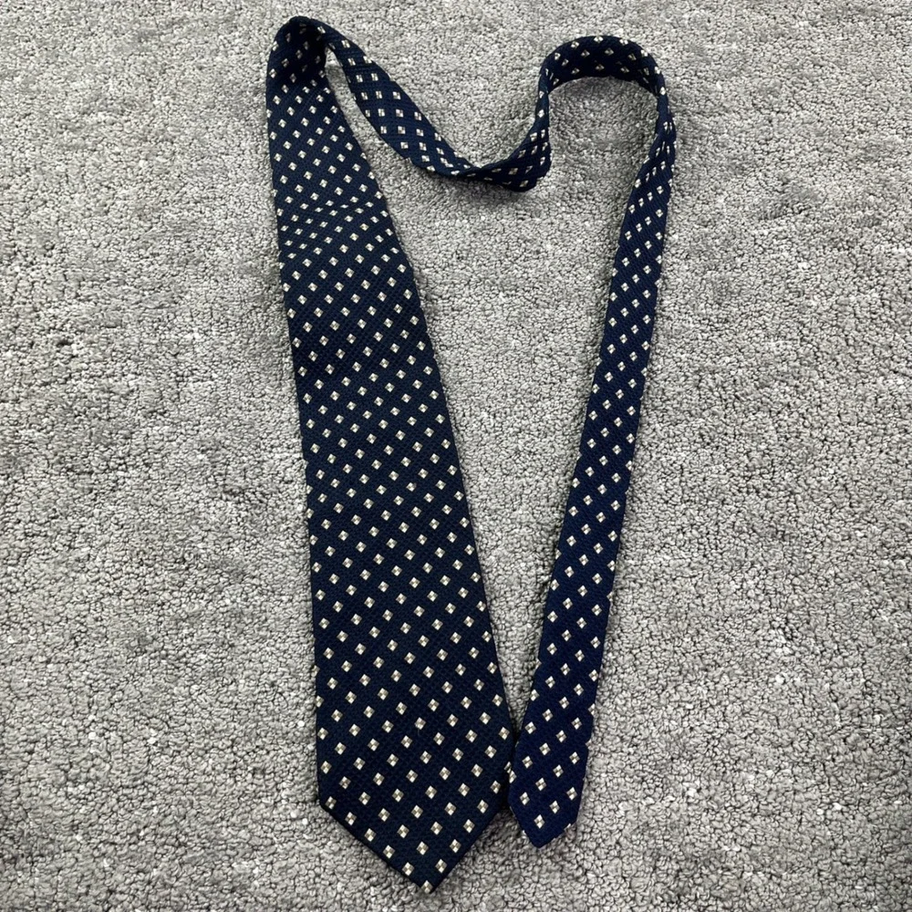 Stafford Executive Mens 100% Silk Tie Navy Blue Gold Geometric Necktie